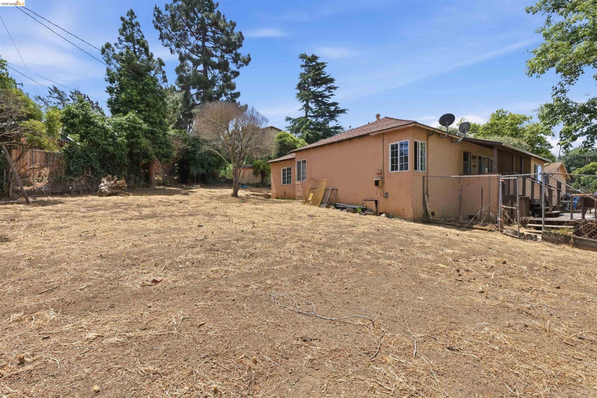 Property photo 32