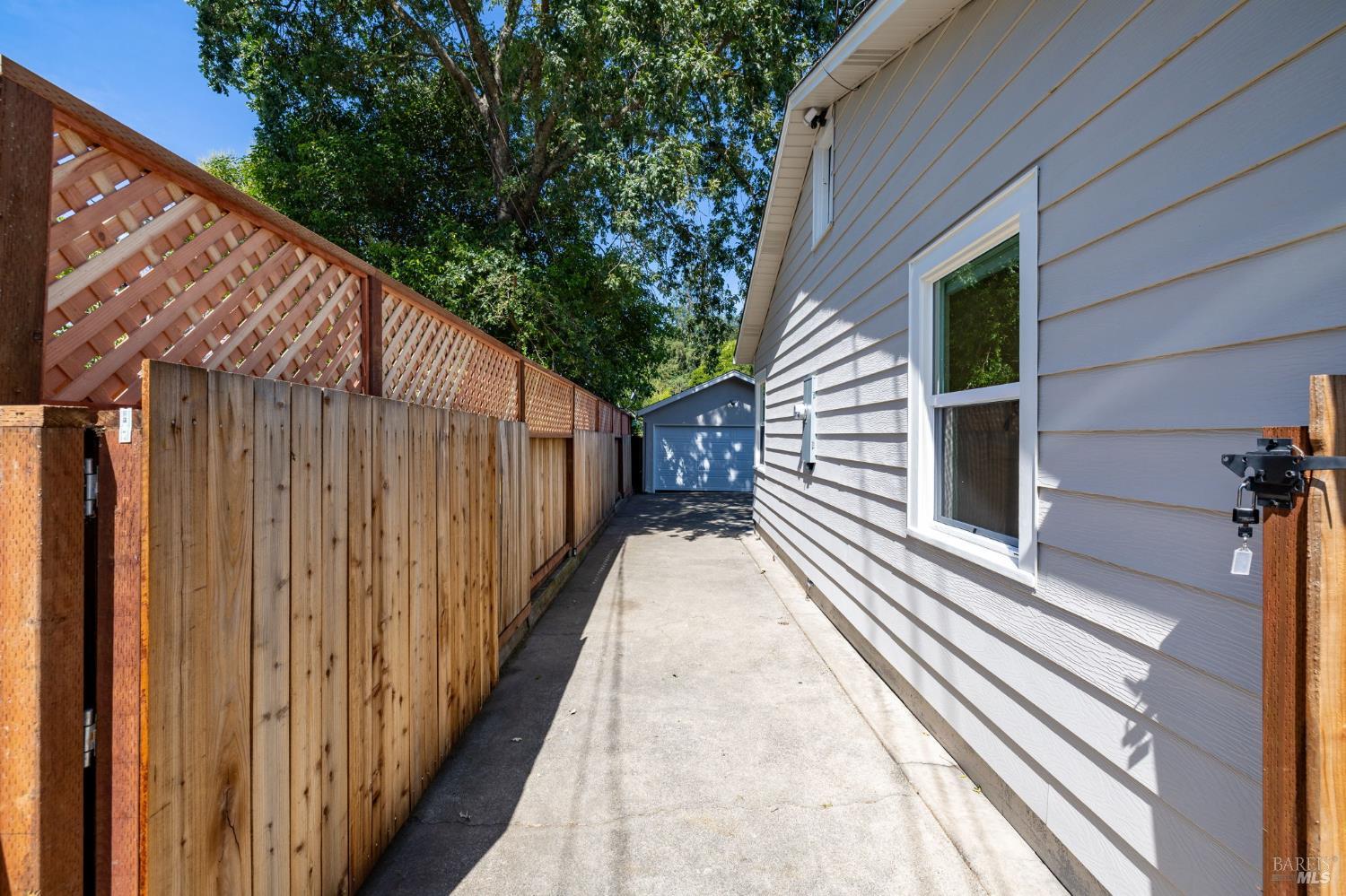 Property photo 43