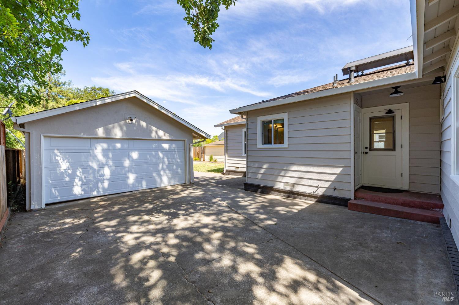 Property photo 44