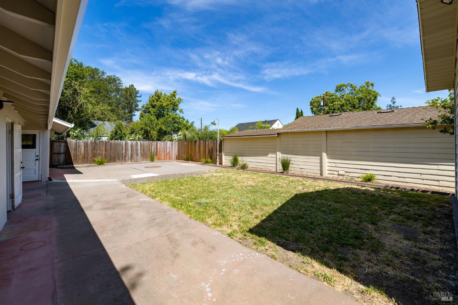 Property photo 50