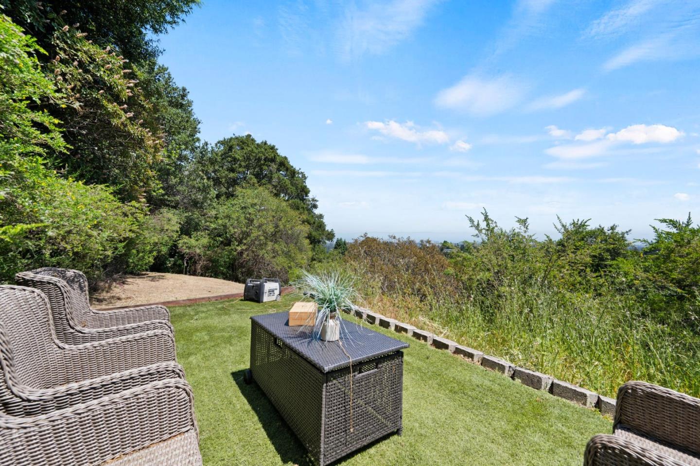 Property photo 33