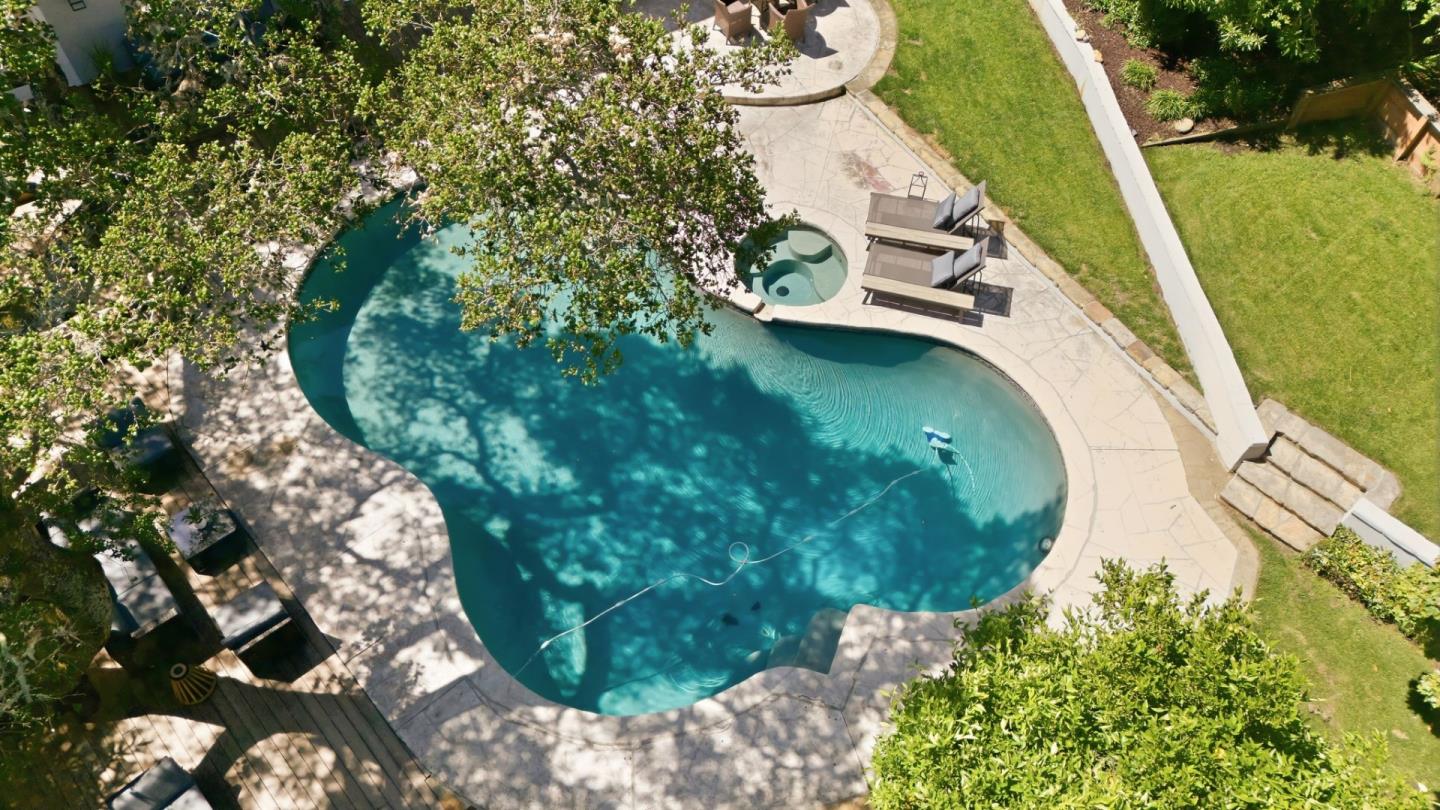 Property photo 37