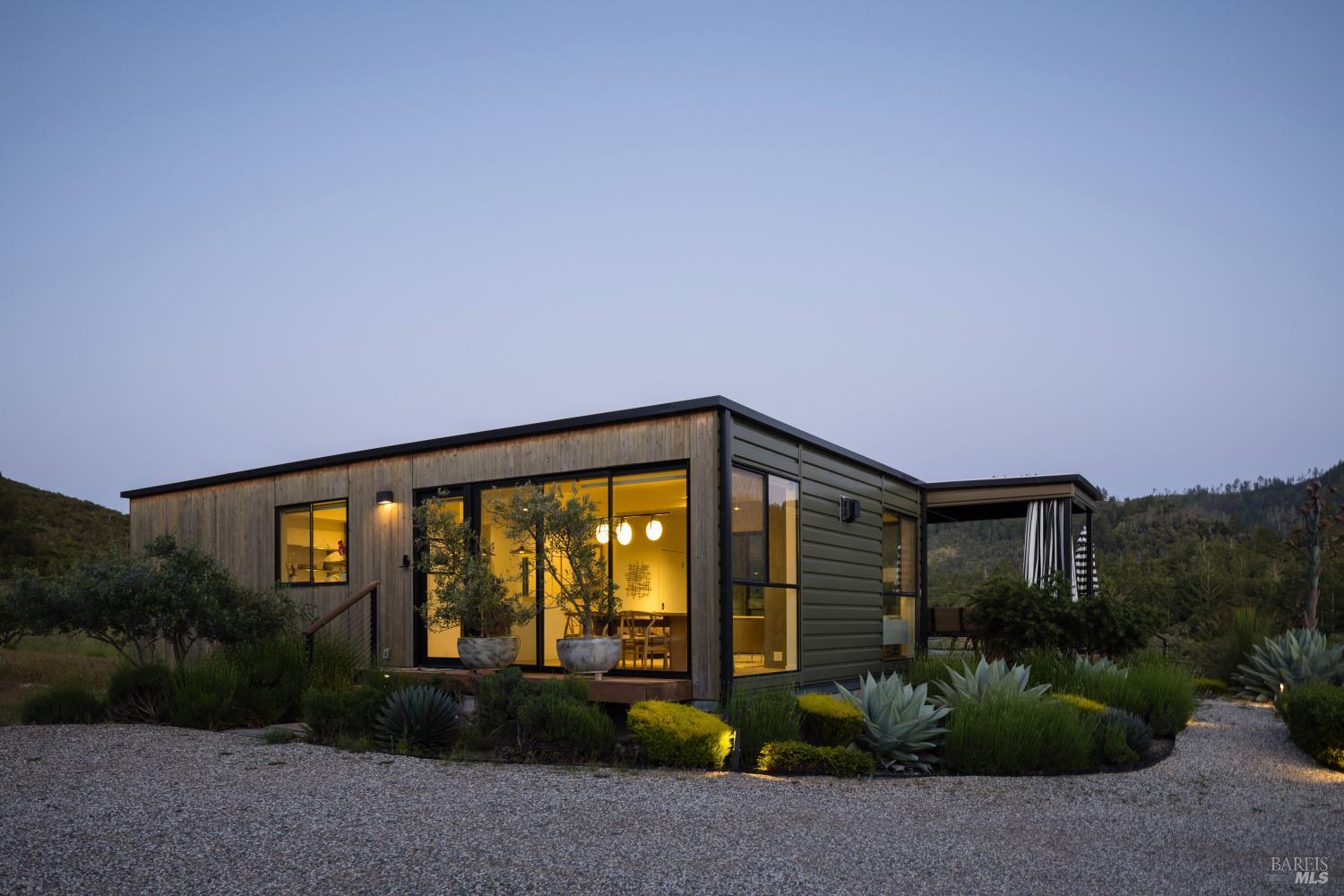 Property photo 37