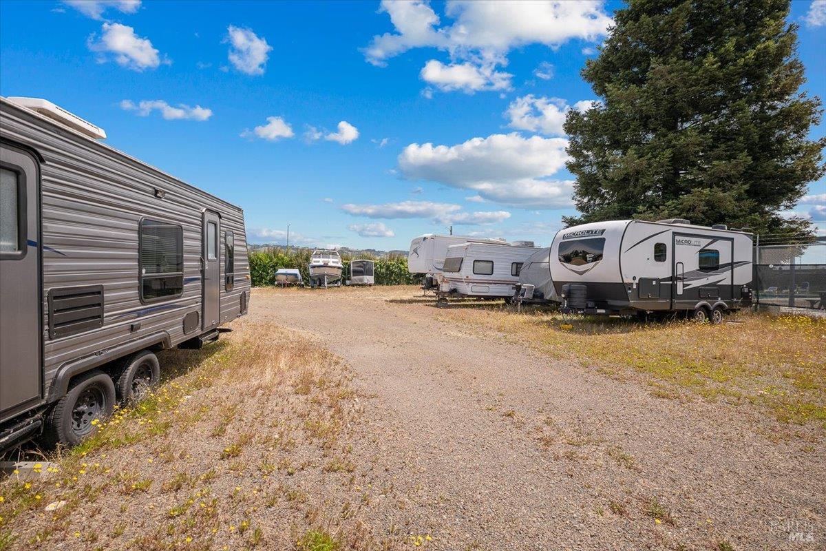 Property photo 37