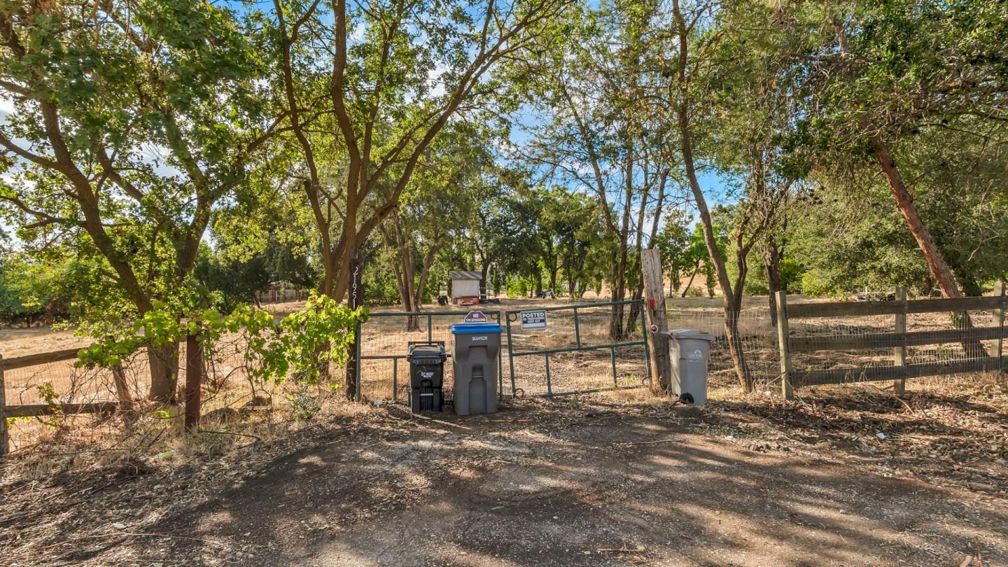 Property photo 30