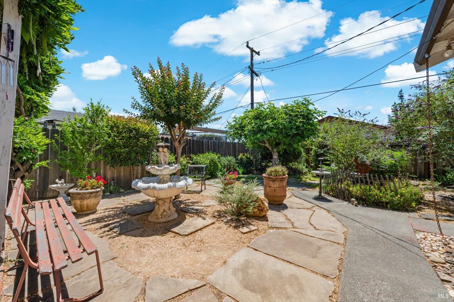 Property photo 37
