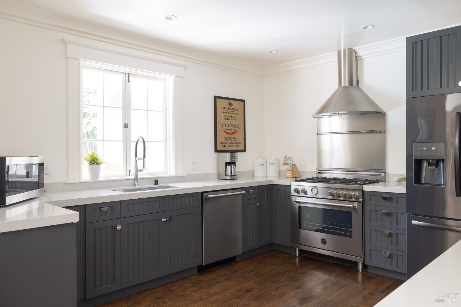 Property photo 35