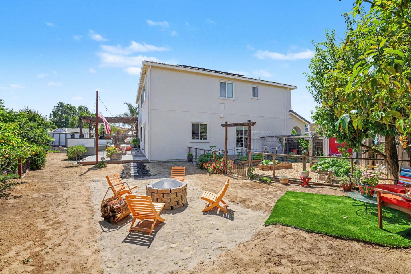 Property photo 44