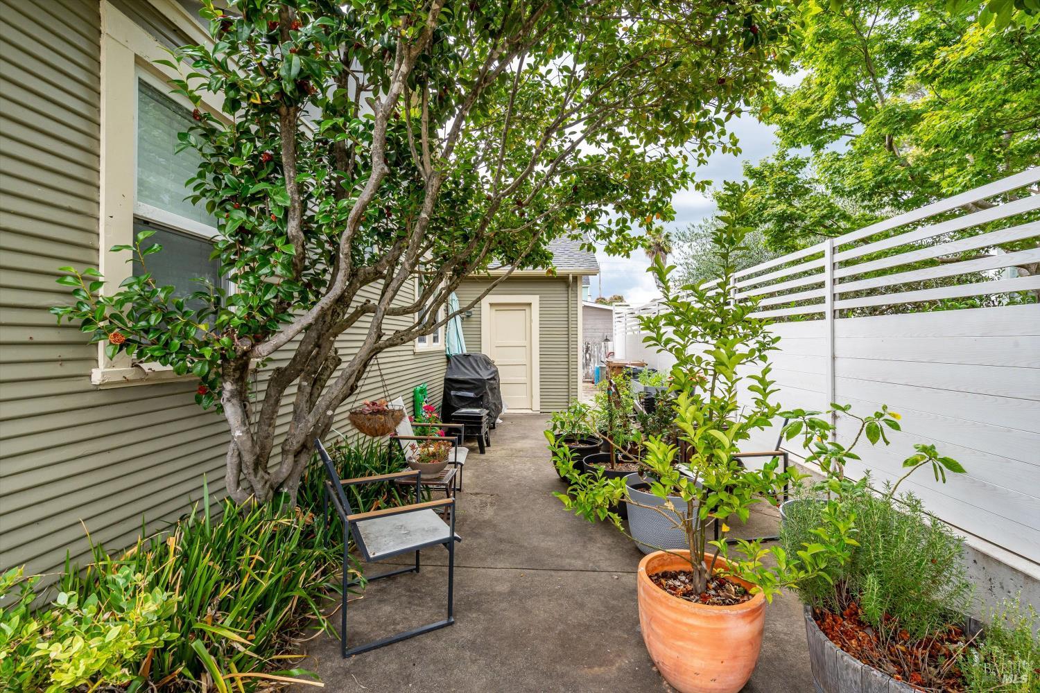 Property photo 36