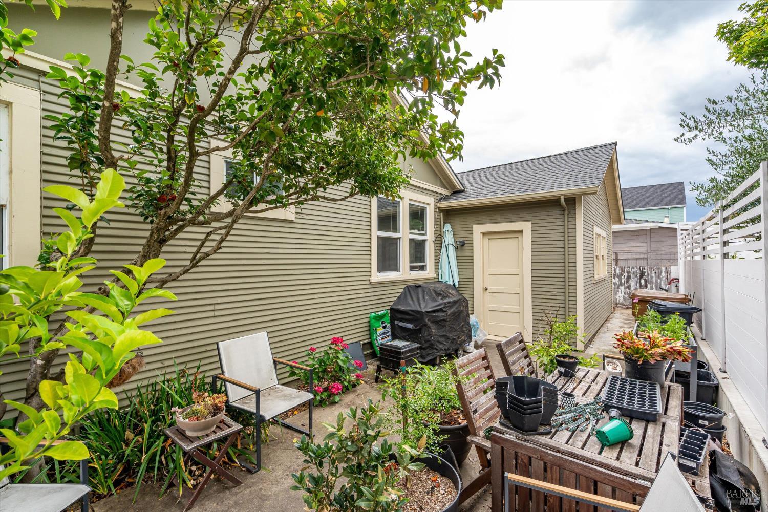 Property photo 37