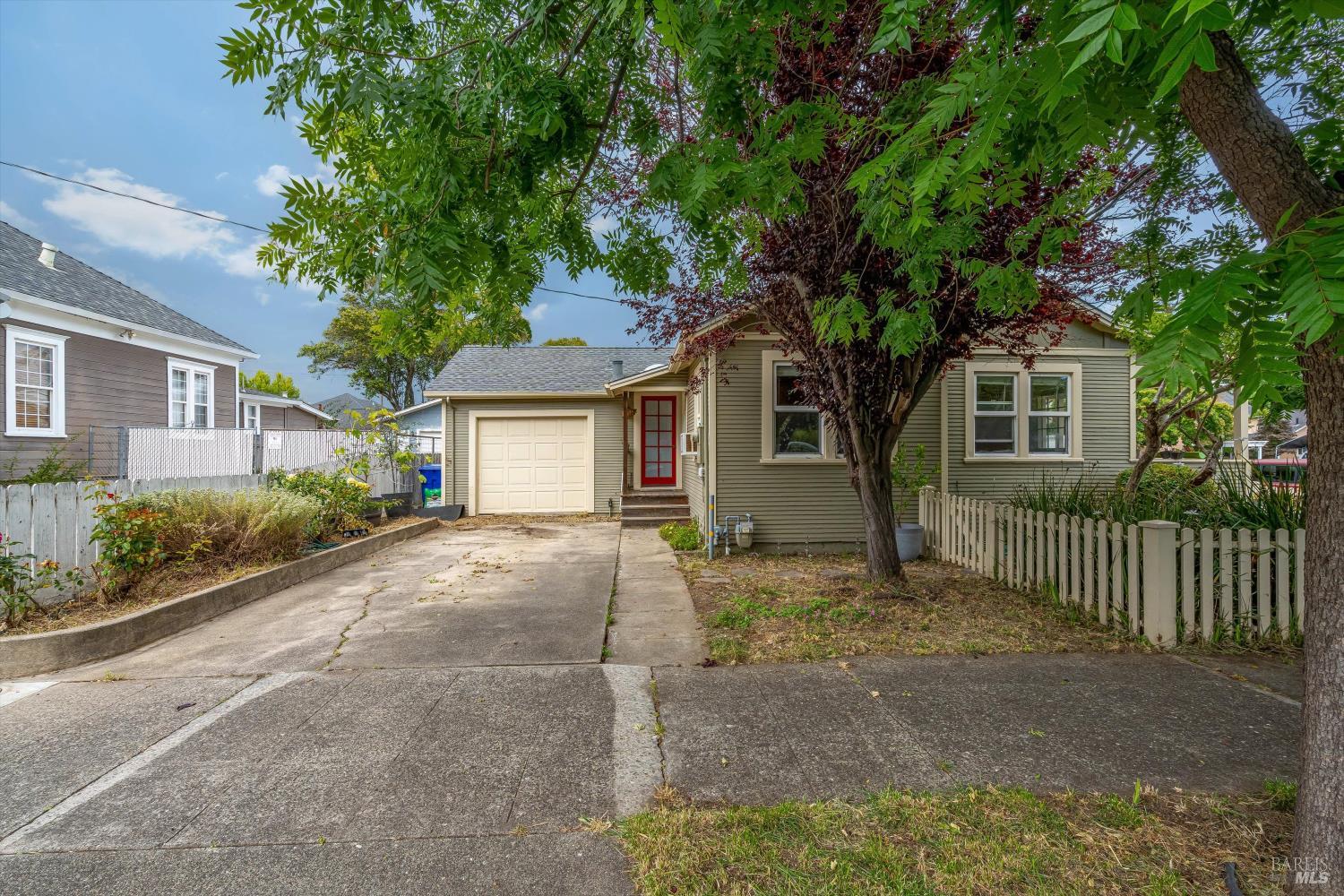 Property photo 44