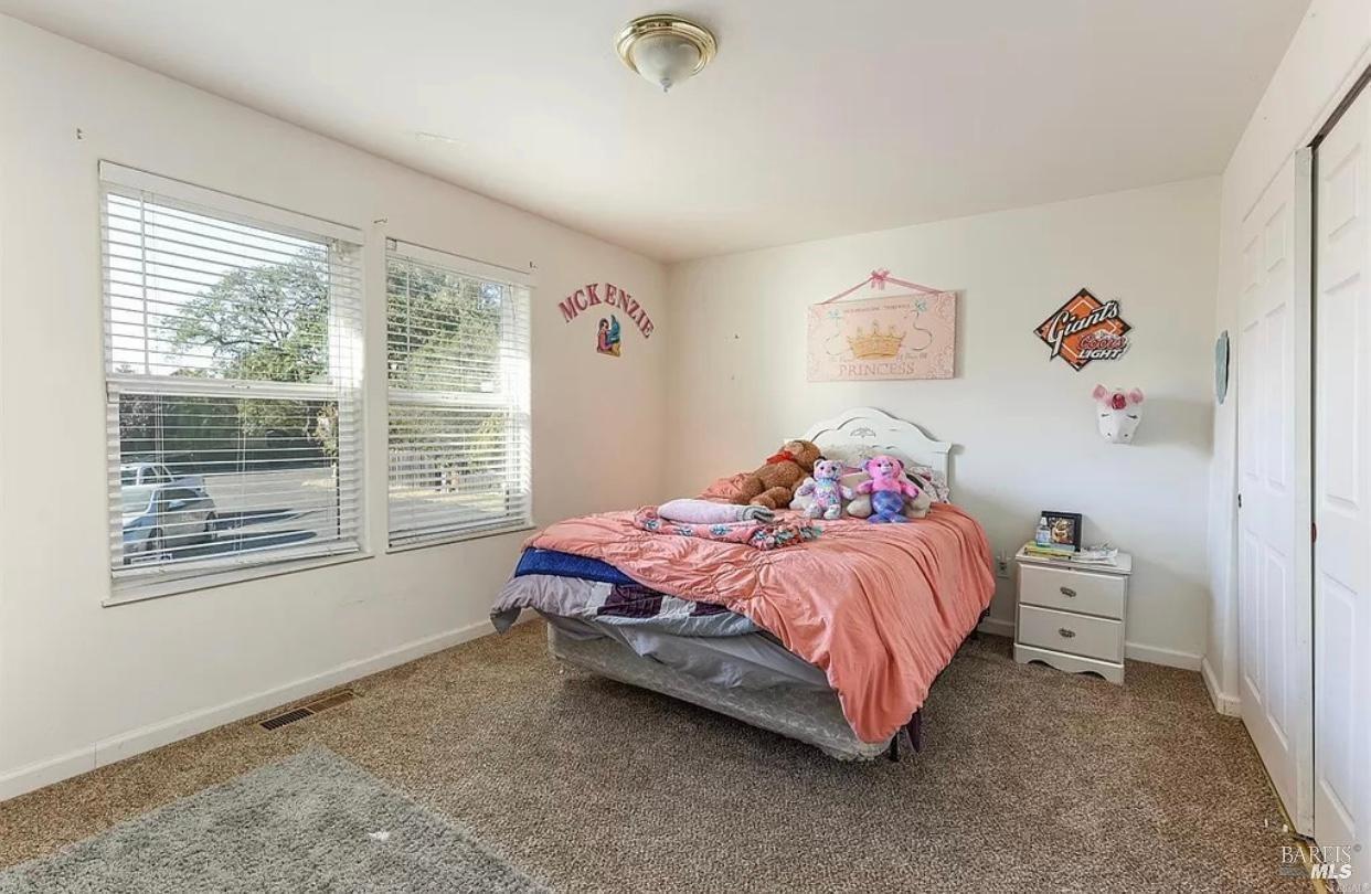 Property photo 28