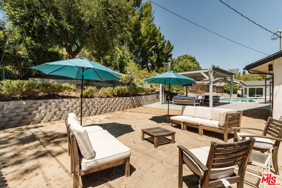 Property photo 33
