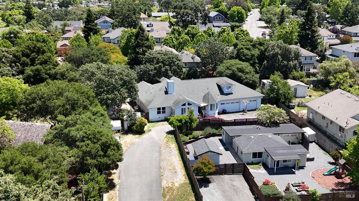 Property photo 37