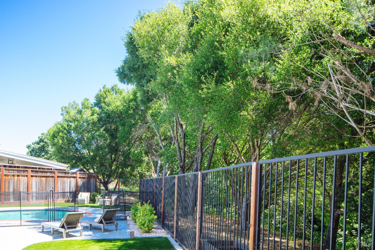 Property photo 40