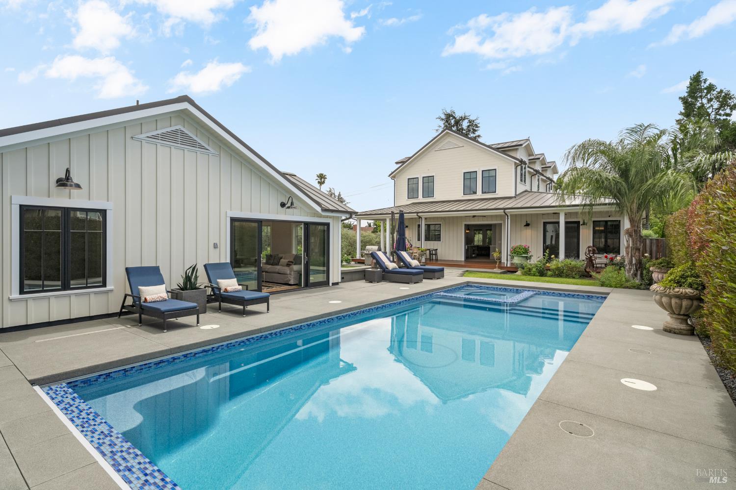 Property photo 37