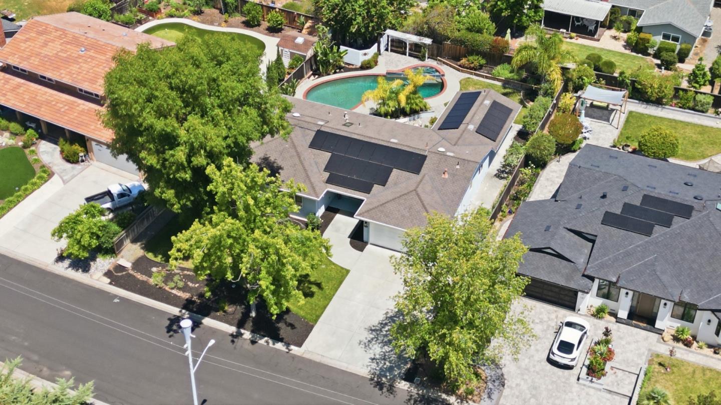 Property photo 36