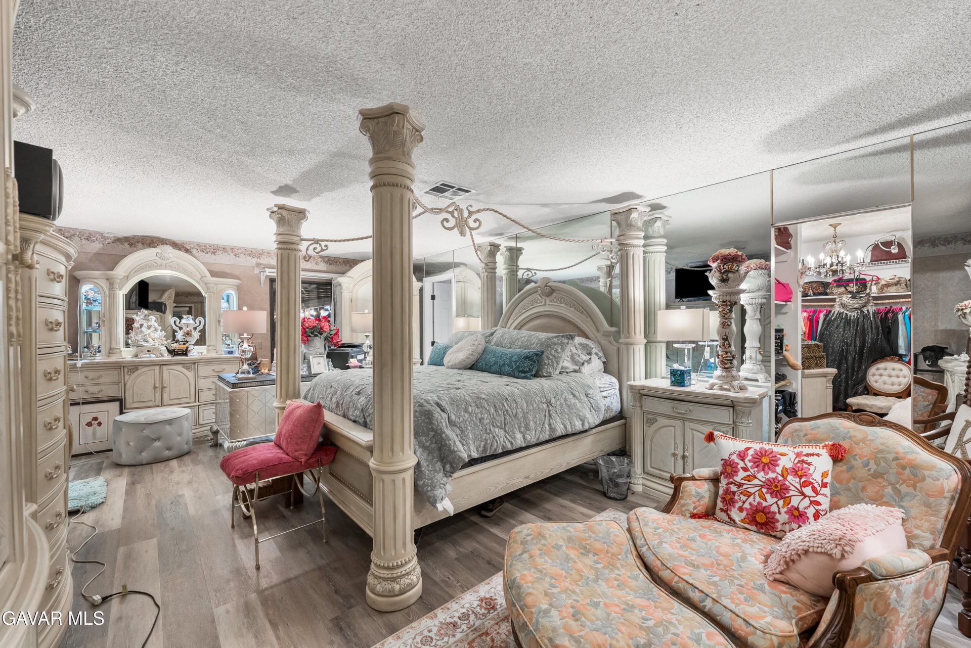 Property photo 38