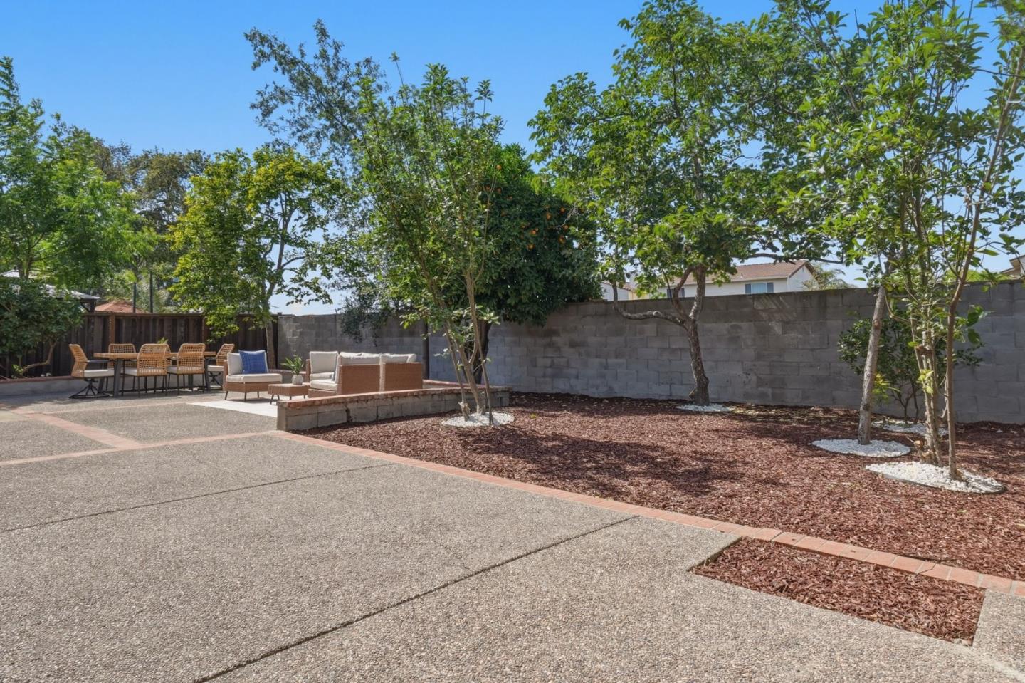 Property photo 50
