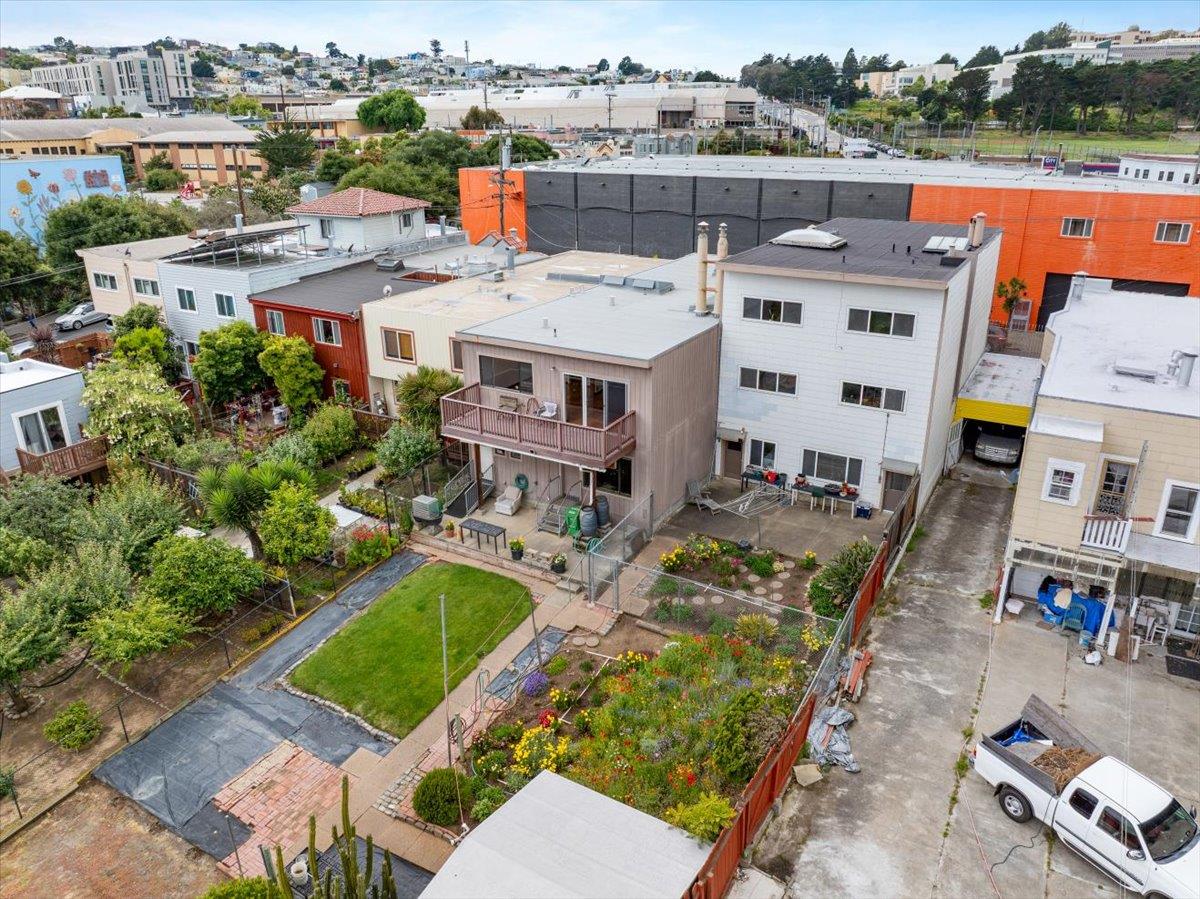Property photo 31