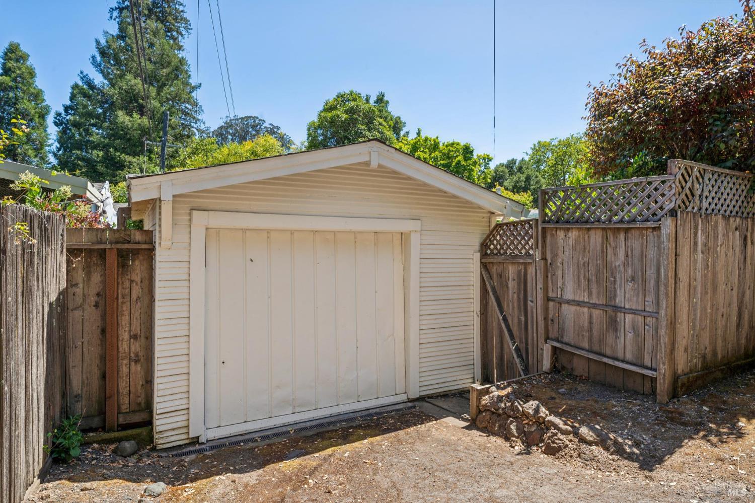 Property photo 50