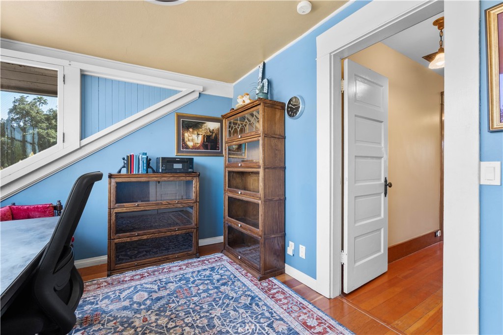 Property photo 31