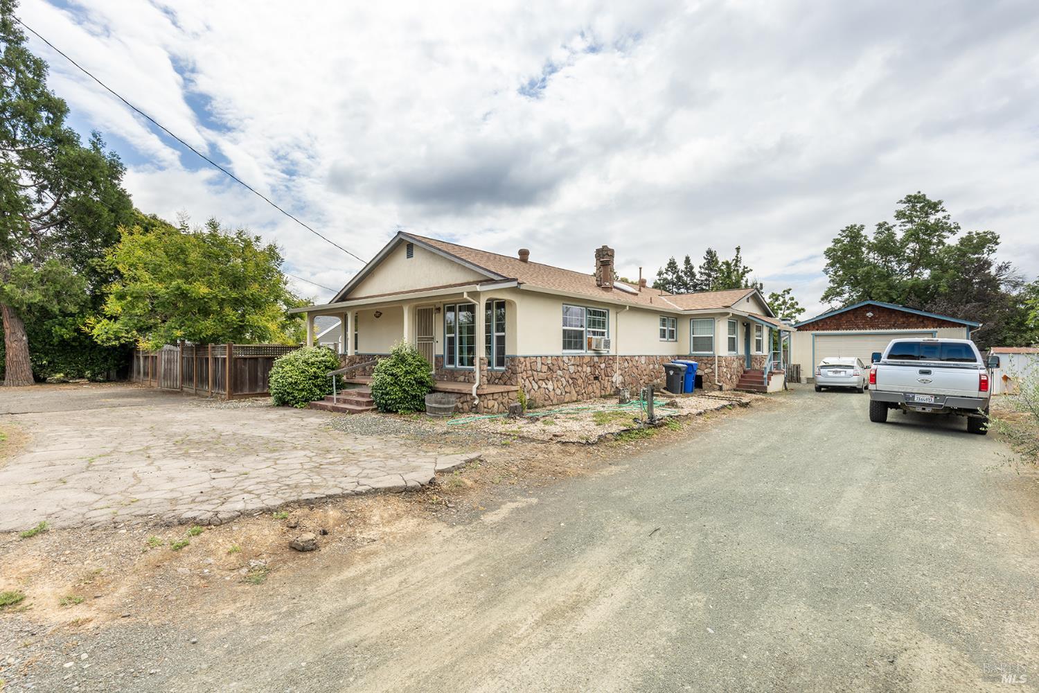 Property photo 32