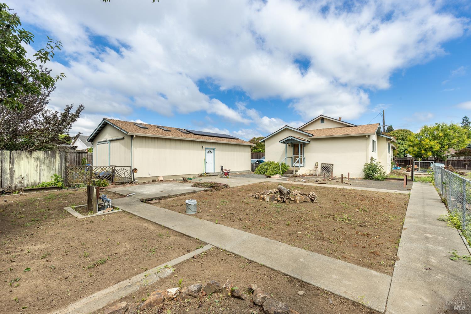 Property photo 37