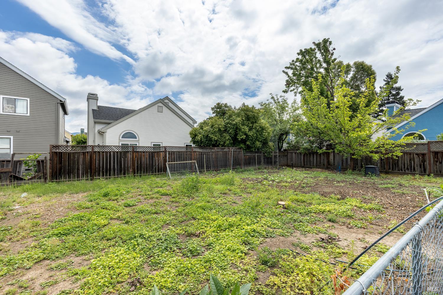 Property photo 40