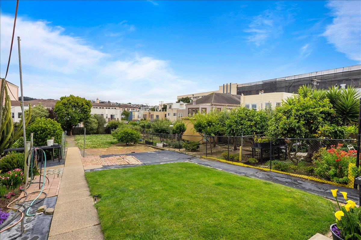 Property photo 38