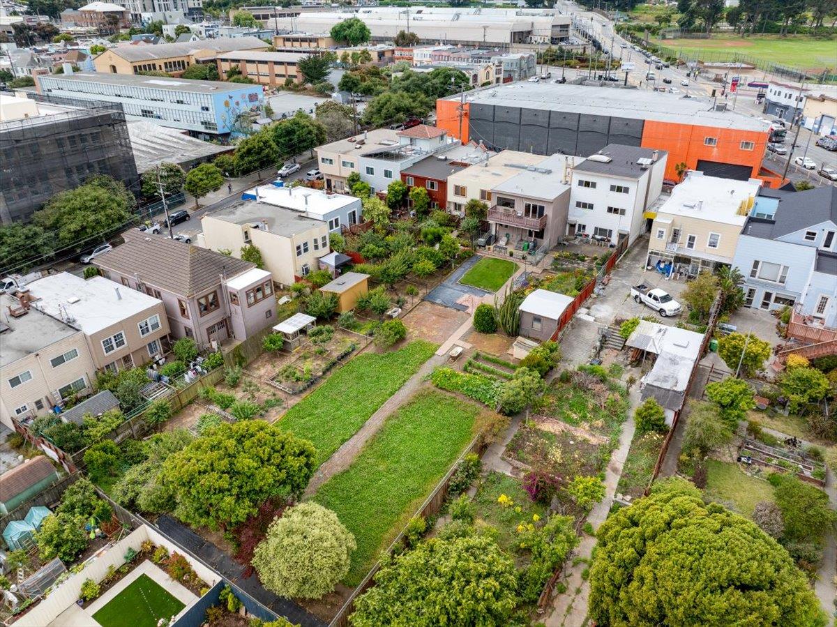 Property photo 40