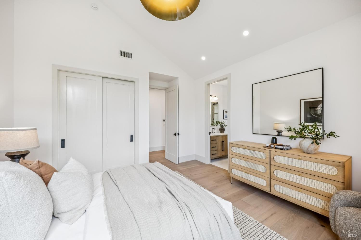 Property photo 50