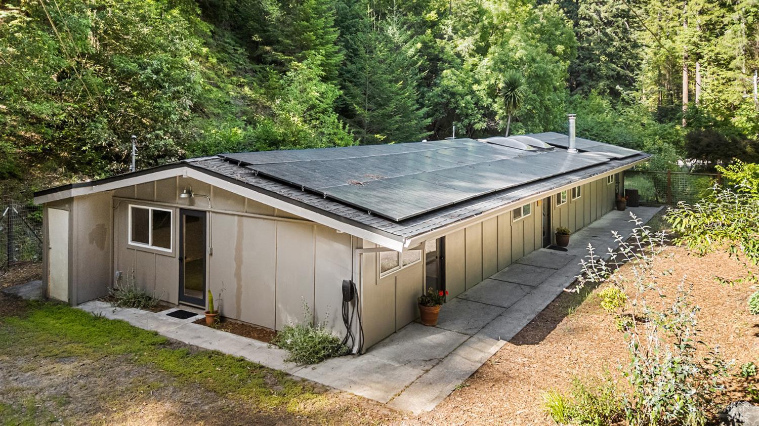 Property photo 35