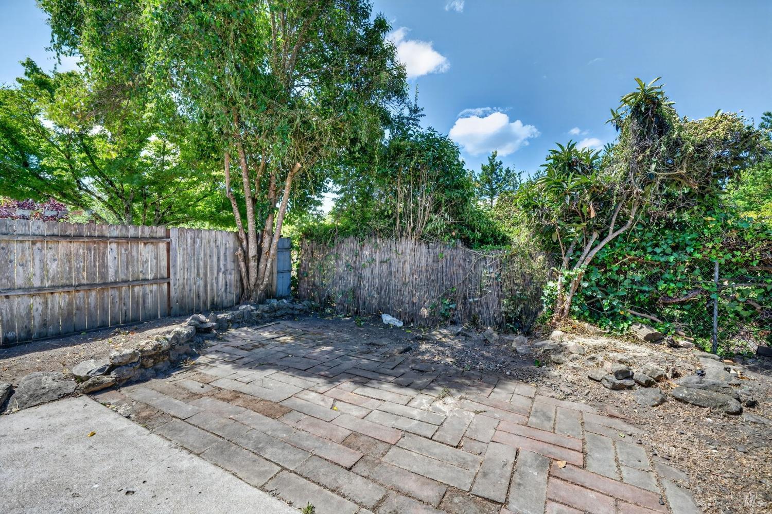 Property photo 46