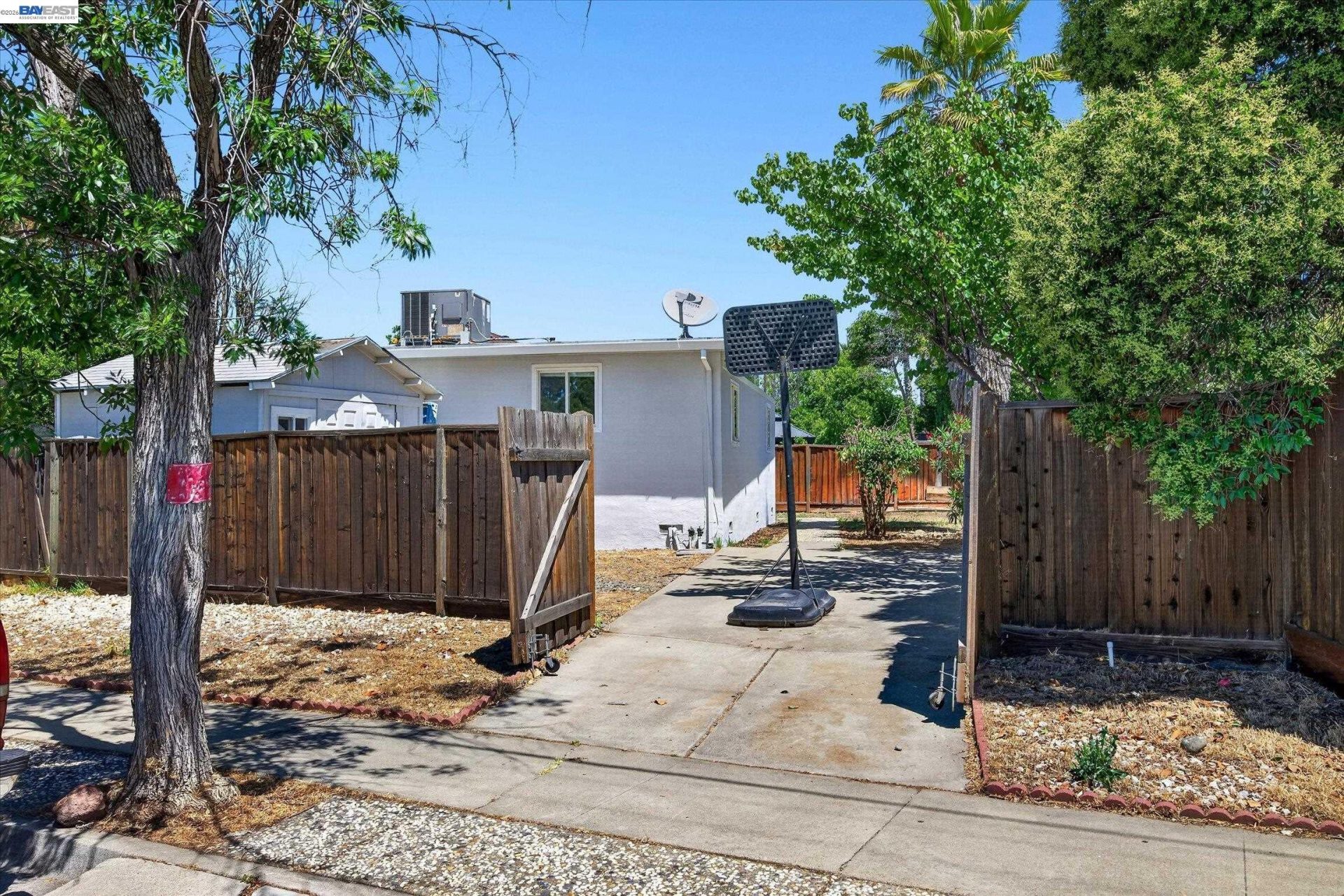 Property photo 31