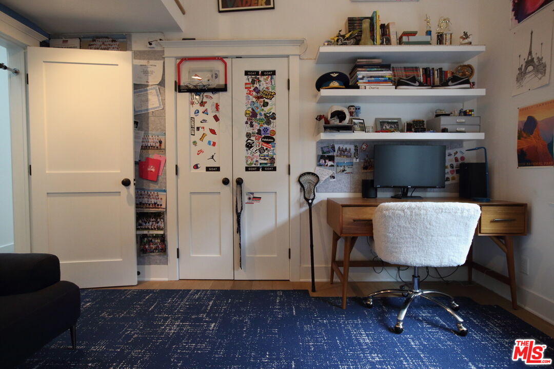 Property photo 31
