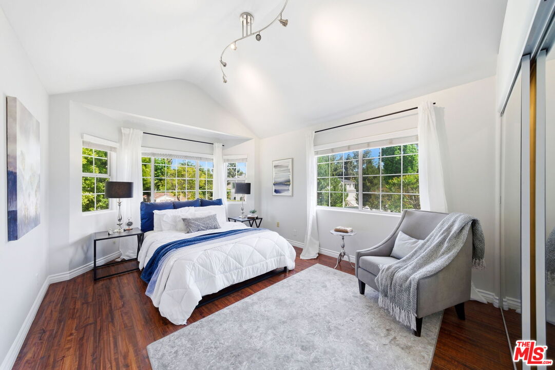 Property photo 36