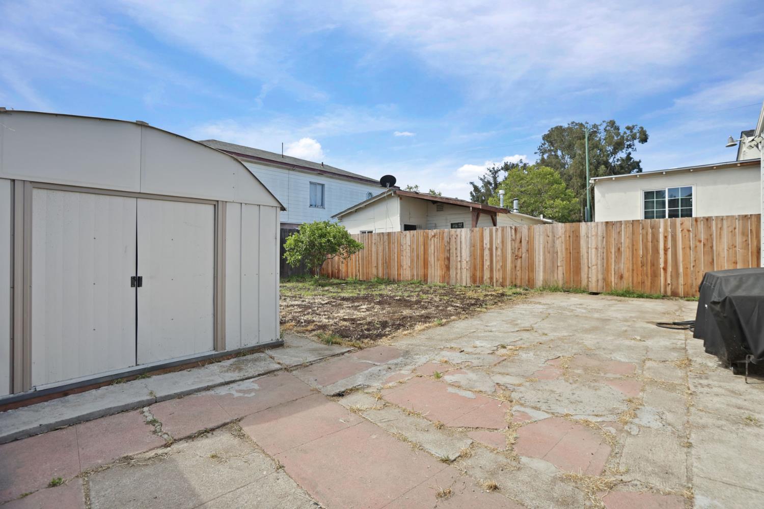 Property photo 32