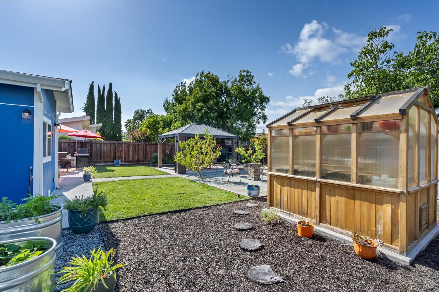 Property photo 33