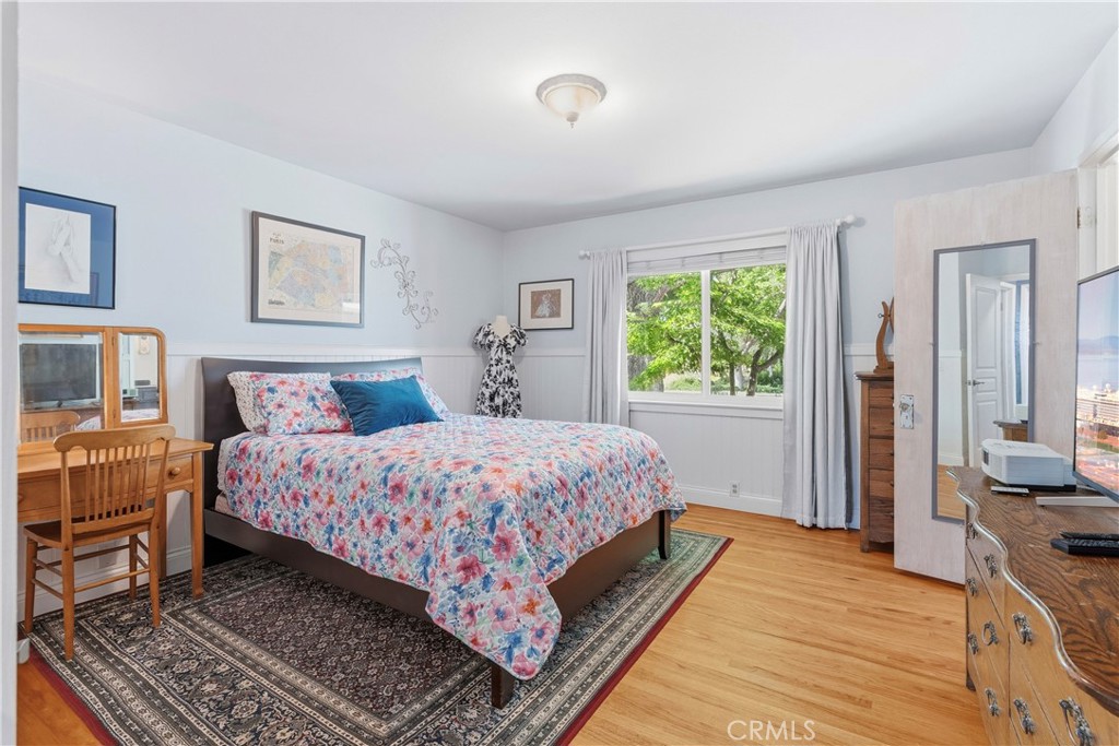 Property photo 35