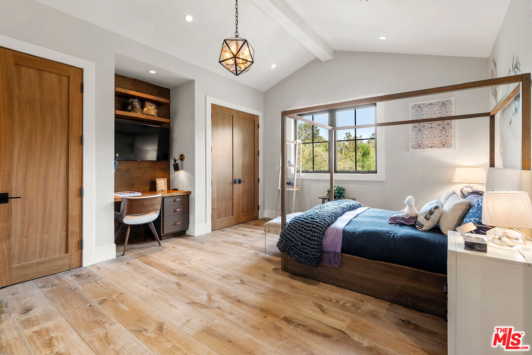 Property photo 34