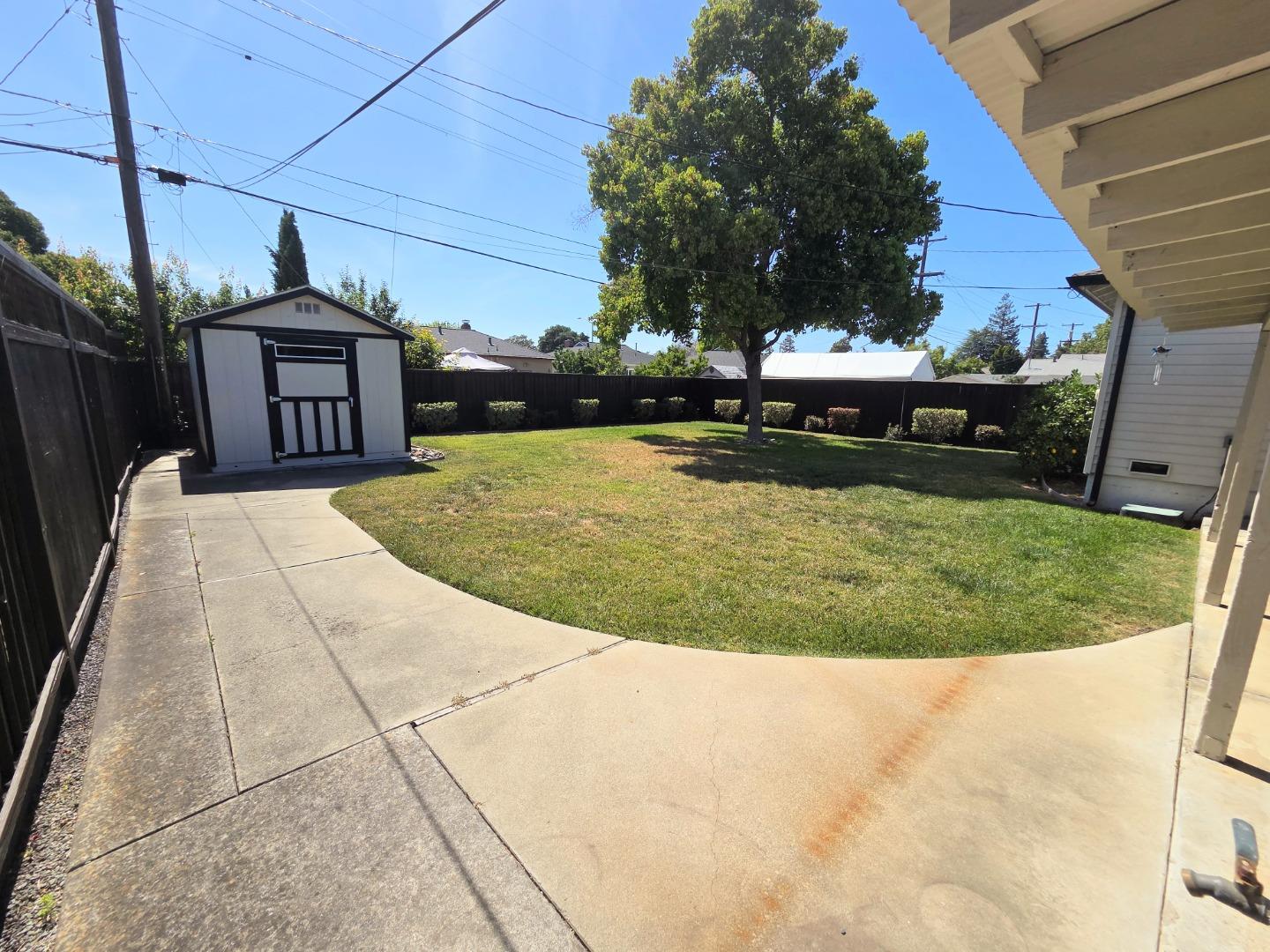 Property photo 23