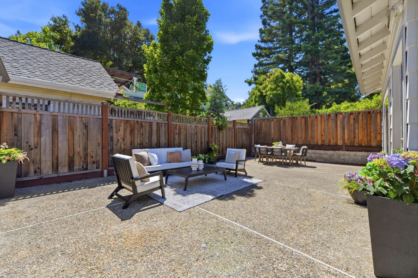 Property photo 38