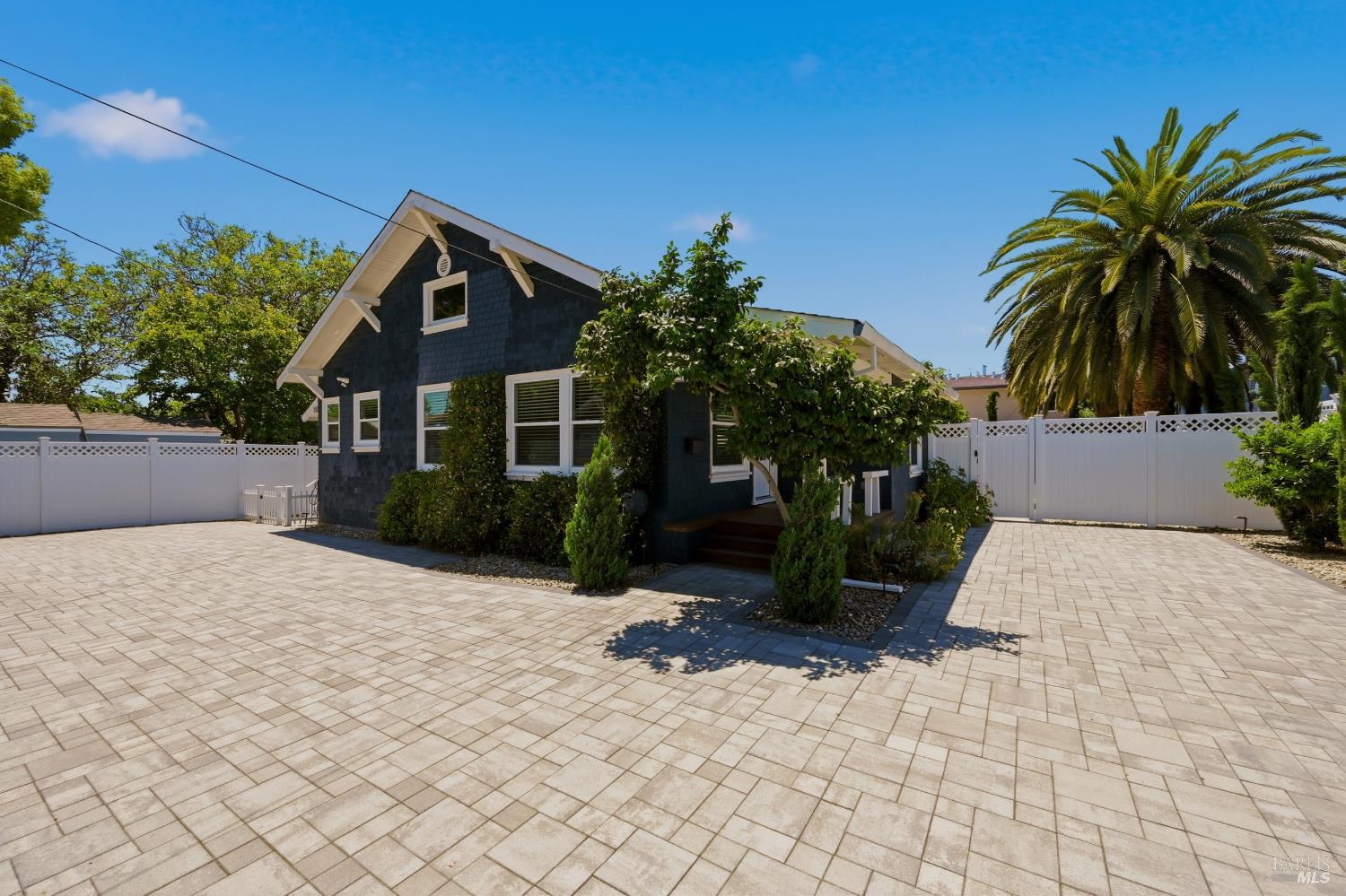 Property photo 35