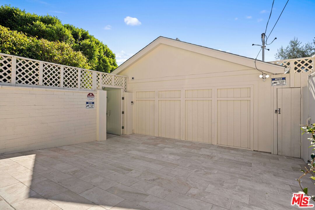 Property photo 35