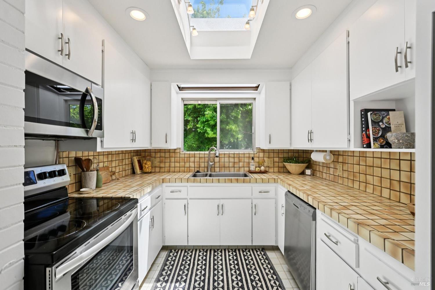Property photo 25