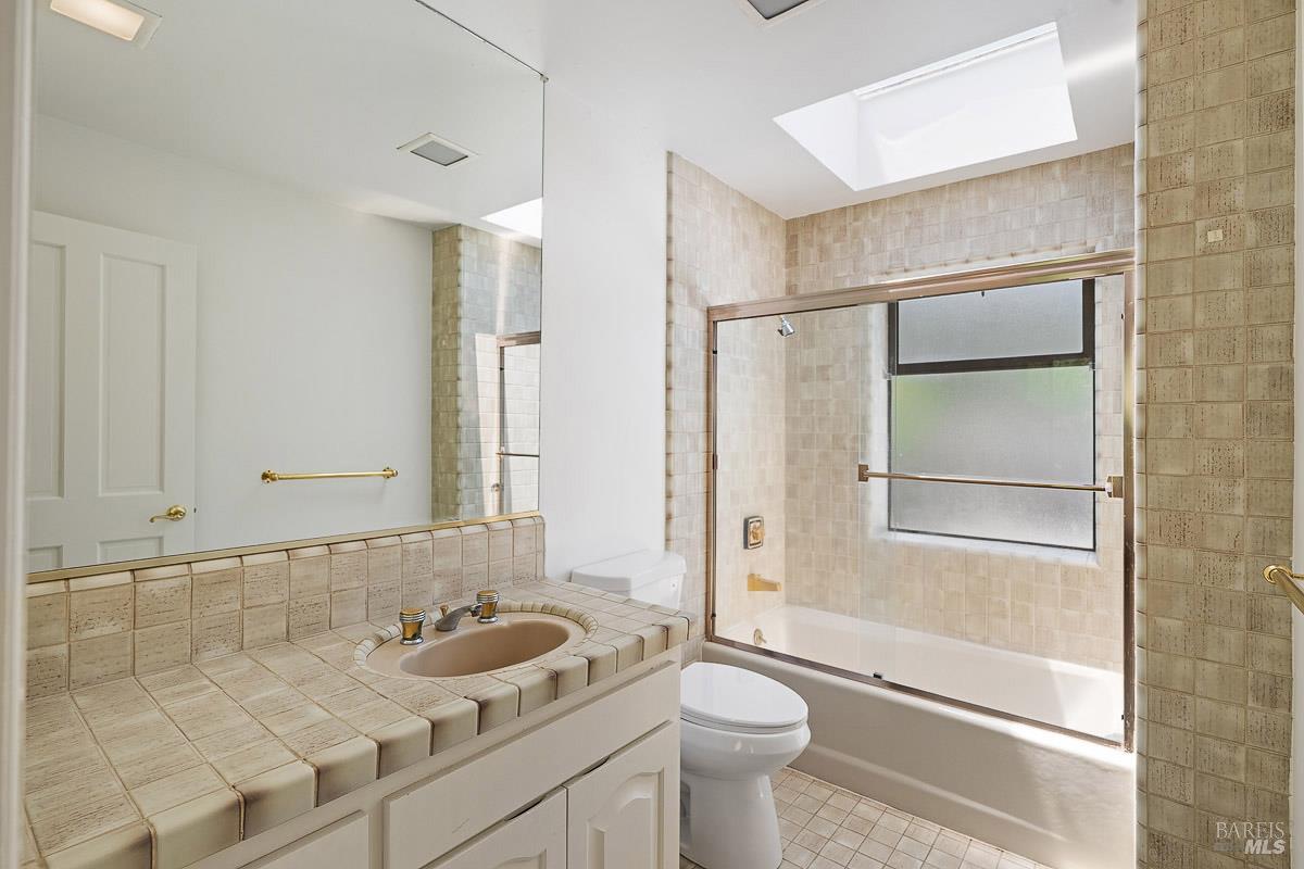 Property photo 33