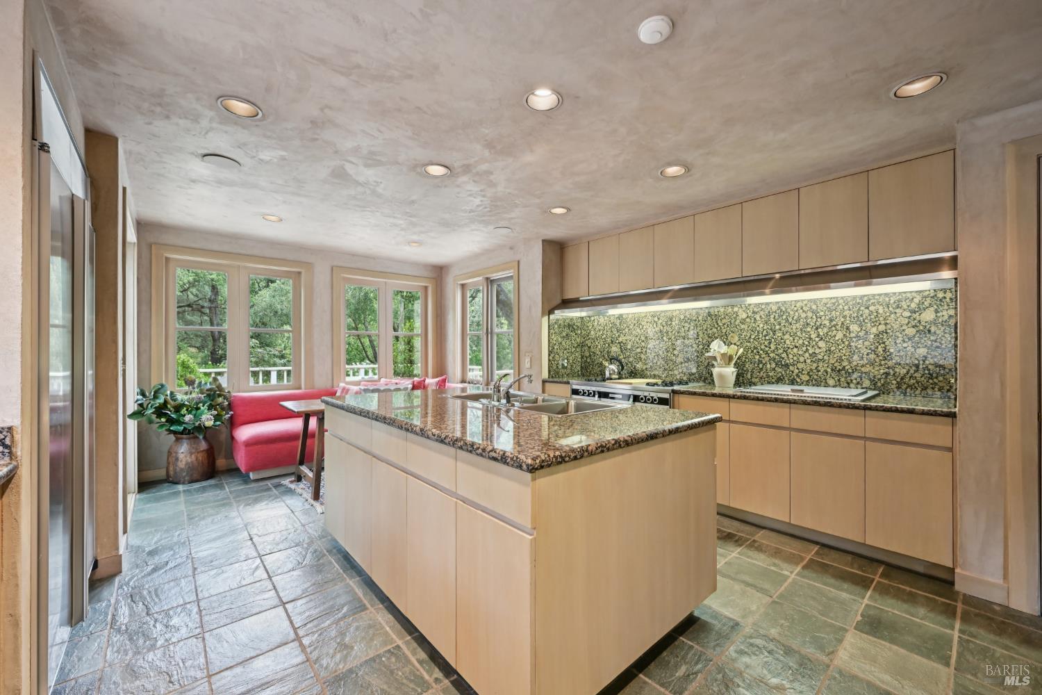 Property photo 23