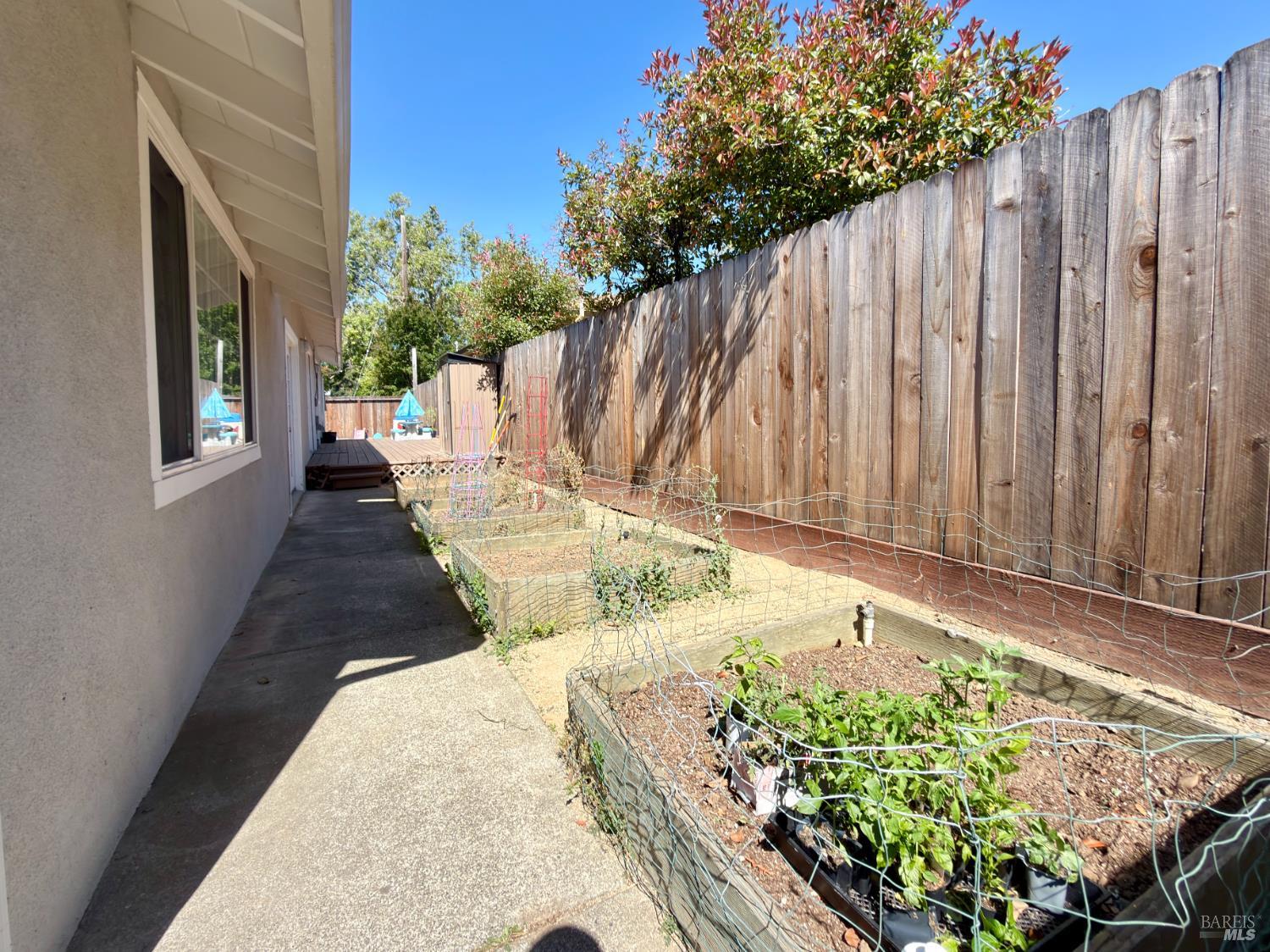 Property photo 35