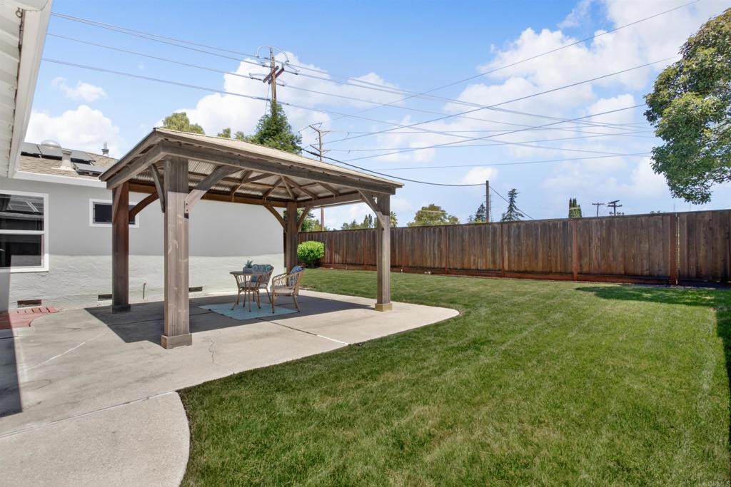 Property photo 42